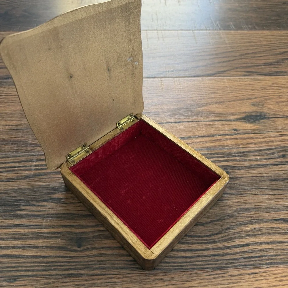 N/A vintage wooden